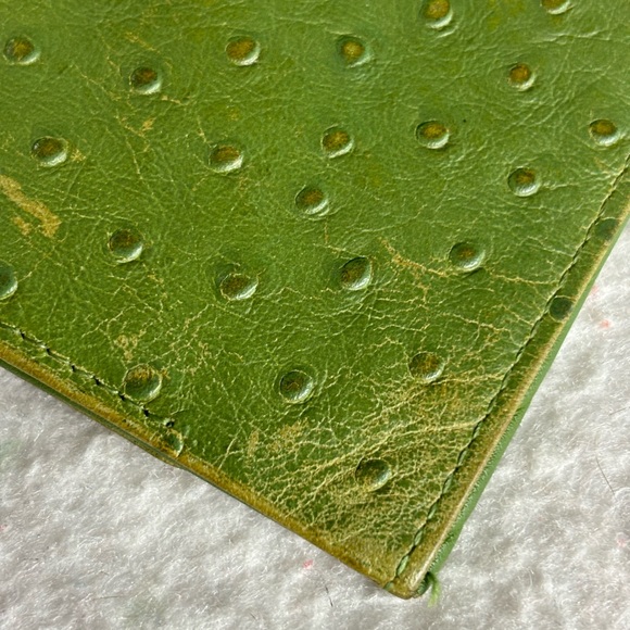 GIVENCHY Green Long Folding Wallet - Picture 8 of 16